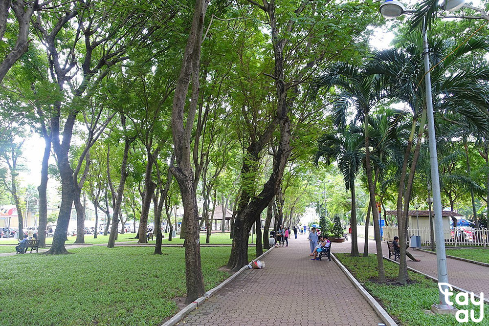 top beautiful parks in Saigon 7