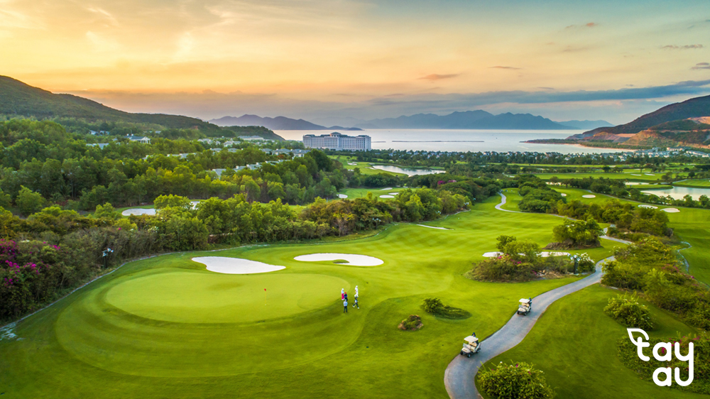 Top Most Beautiful Scenic Golf Courses in Vietnam You Can't Miss 22 most beautiful golf courses in Vietnam 11