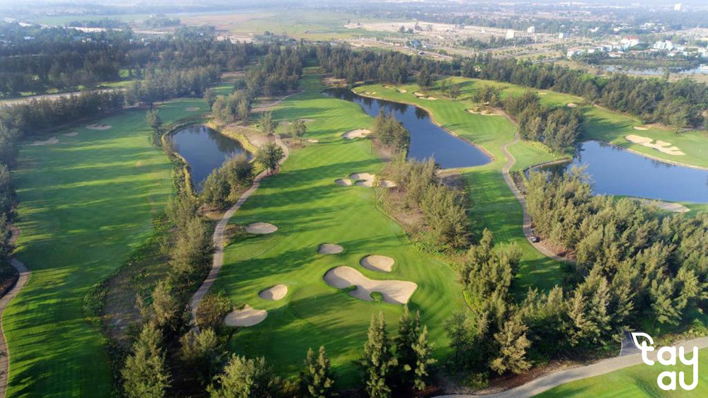 Top Most Beautiful Scenic Golf Courses in Vietnam You Can't Miss 18 most beautiful golf courses in Vietnam 7