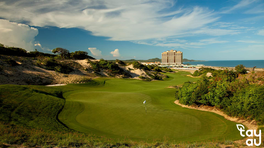 Top Most Beautiful Scenic Golf Courses in Vietnam You Can't Miss 20 most beautiful golf courses in Vietnam 9
